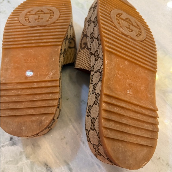 Gucci GG Canvas Platform Slides – Size 38.5 - Picture 4 of 5